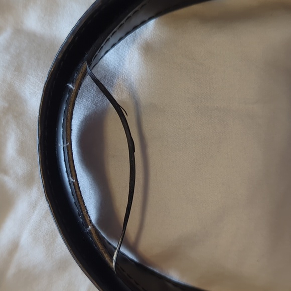 Red vinyl Beijo bag - Picture 3 of 4